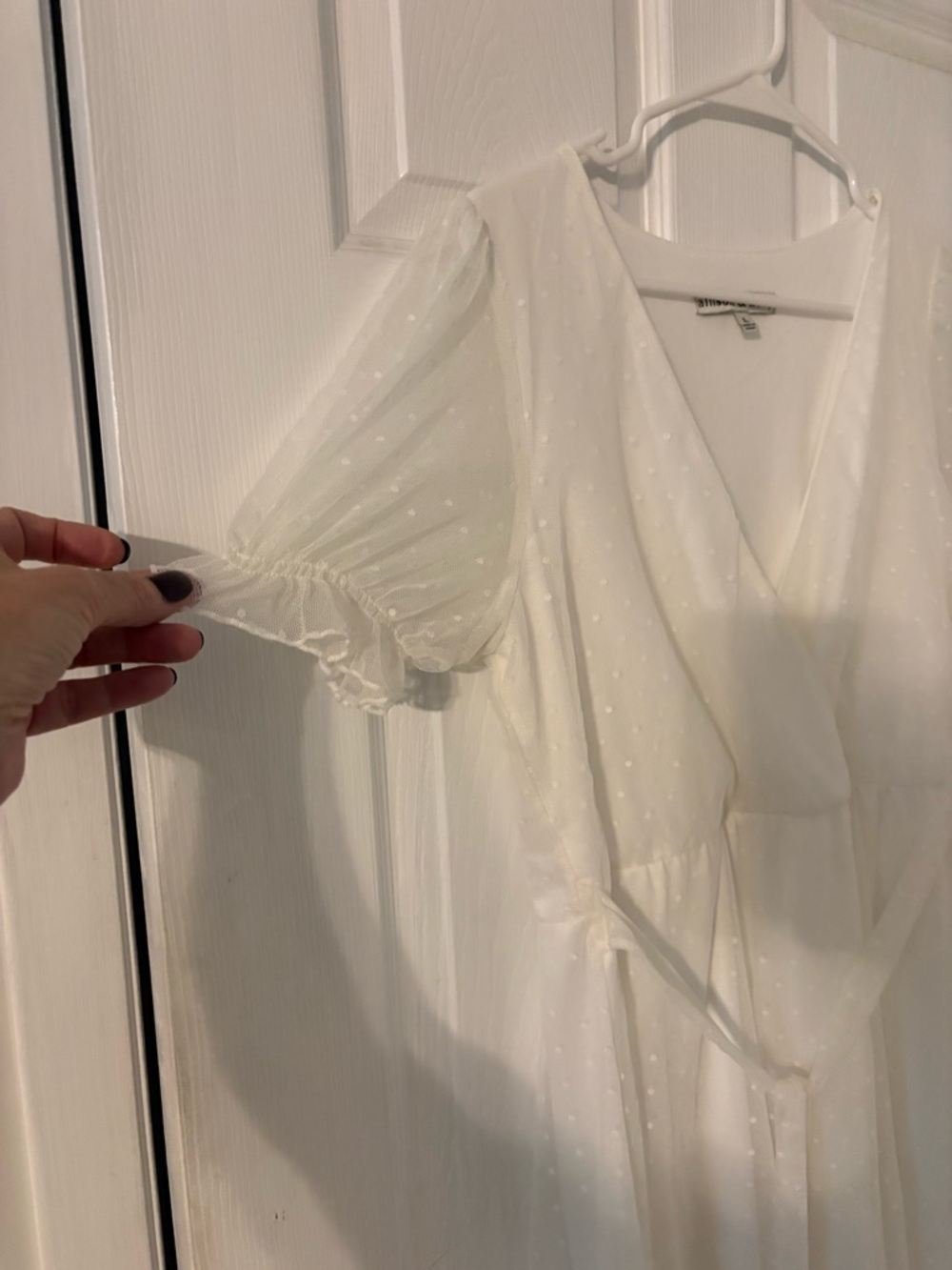 White Swiss Dot Cottagecore Dress Puff Sleeve Tie Waist Bridal L Allison & Kelly - Picture 7 of 10
